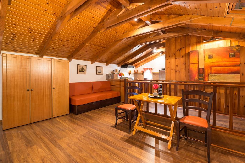 Zarkadis Beach Apartments Циливи Номер фото