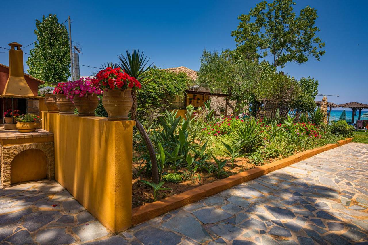 Zarkadis Beach Apartments Циливи Экстерьер фото