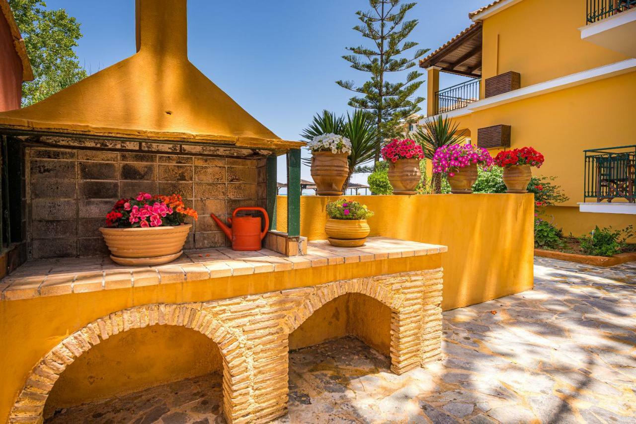 Zarkadis Beach Apartments Циливи Экстерьер фото
