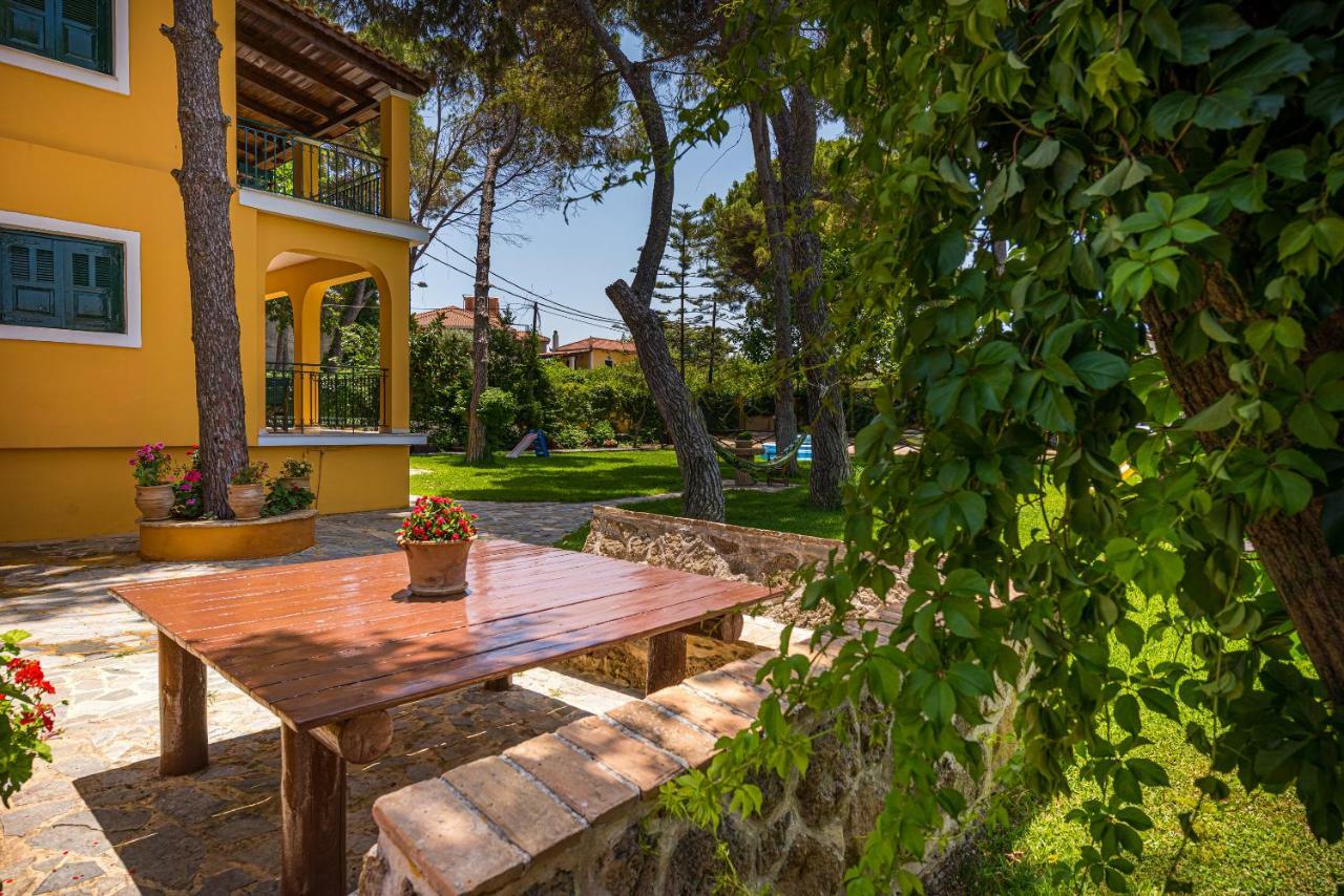 Zarkadis Beach Apartments Циливи Экстерьер фото